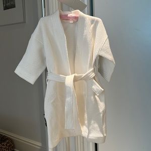 Hermes Kids’/Children’s White Waffle Bathrobe NWOT Size 2yrs